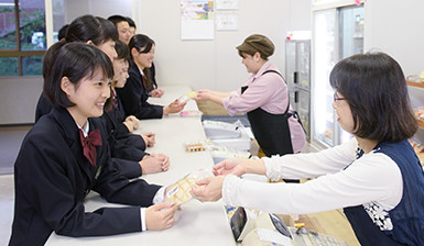 食堂の様子